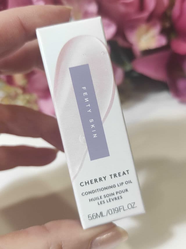 Fenty Skin Cherry Treat Conditioning + Strengthening Lip Oil review photo by Mariasta