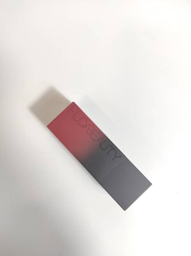 Huda Beauty Power Bullet Matte Lipstick review photo by Mariasta