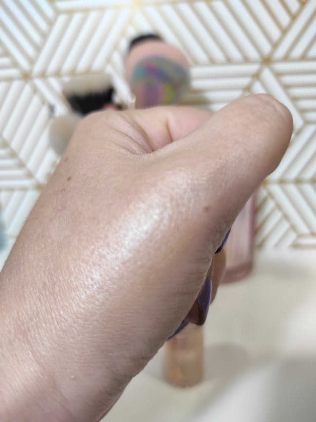 Charlotte Tilbury Hollywood Flawless Filter review photo by Mariasta