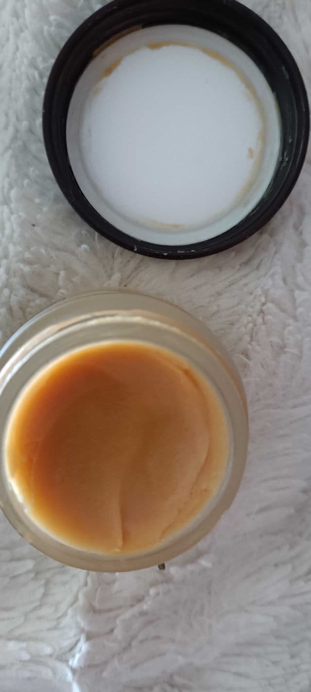 Nuxe Reve De Miel Ultra-Nourishing Lip Balm review photo by AROYERY