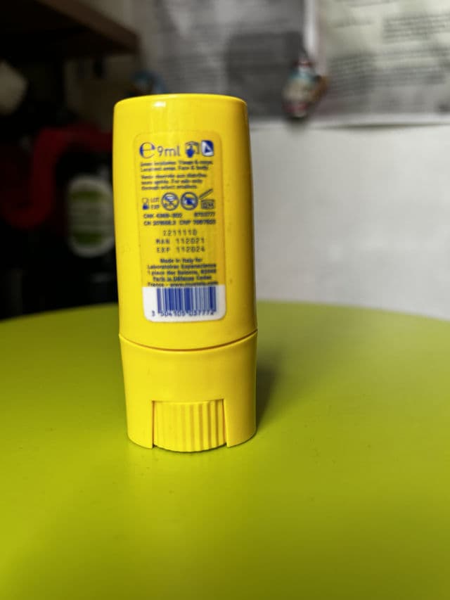 Mustela Stick Solaire SPF50 Famille review photo by NikolaVasilev