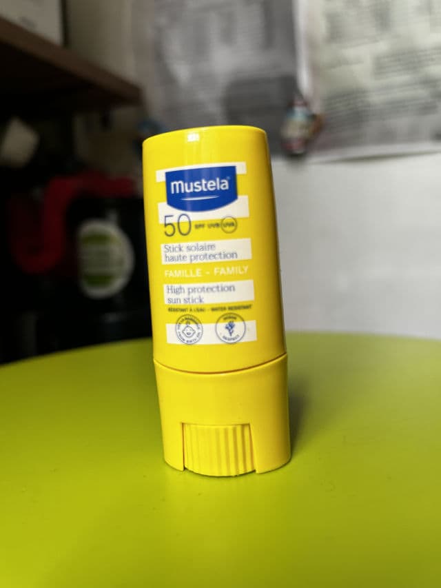 Mustela Stick Solaire SPF50 Famille review photo by NikolaVasilev
