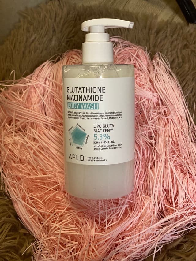 APLB Glutathione Niacinamide Body Lotion review photo by JustCandy