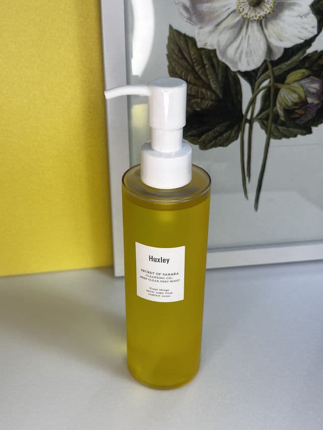 Huxley Deep Clean Deep Moist Cleansing Oil review photo by Bellaragazza