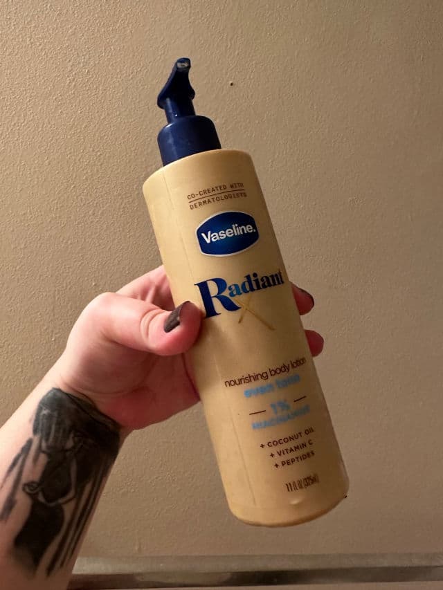 Vaseline Radiant Even Tone Nourishing Body Lotion review photo by dhanielle