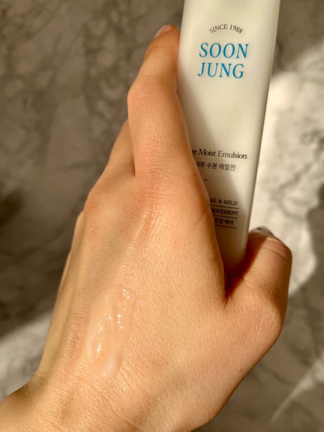 ETUDE SoonJung 10-Free Moist Emulsion review photo by CristinaBej
