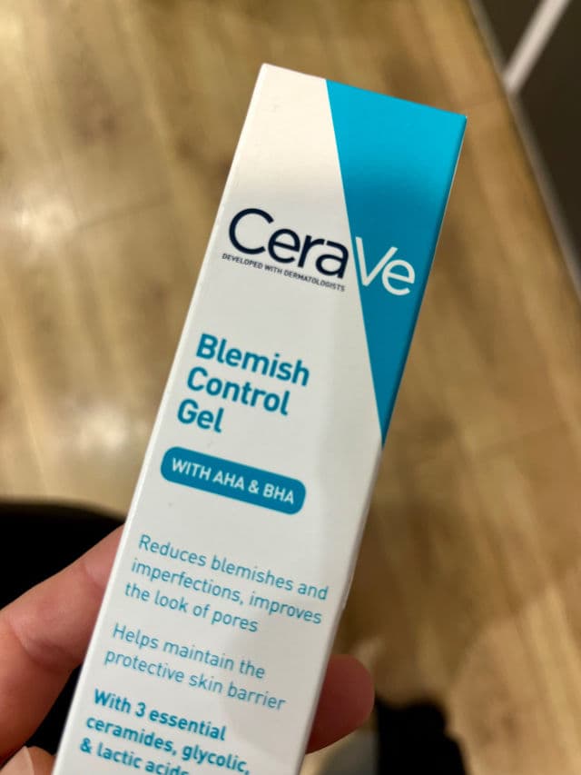 Blemish Control Gel Moisturiser product review