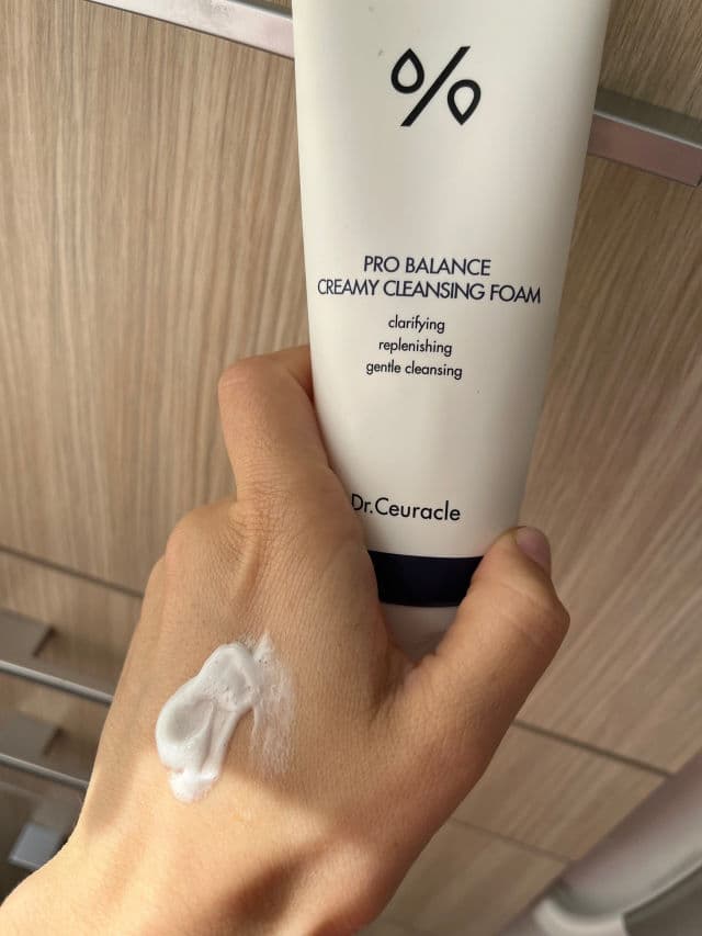 Dr. Ceuracle Pro Balance Creamy Cleansing Foam review photo by CristinaBej