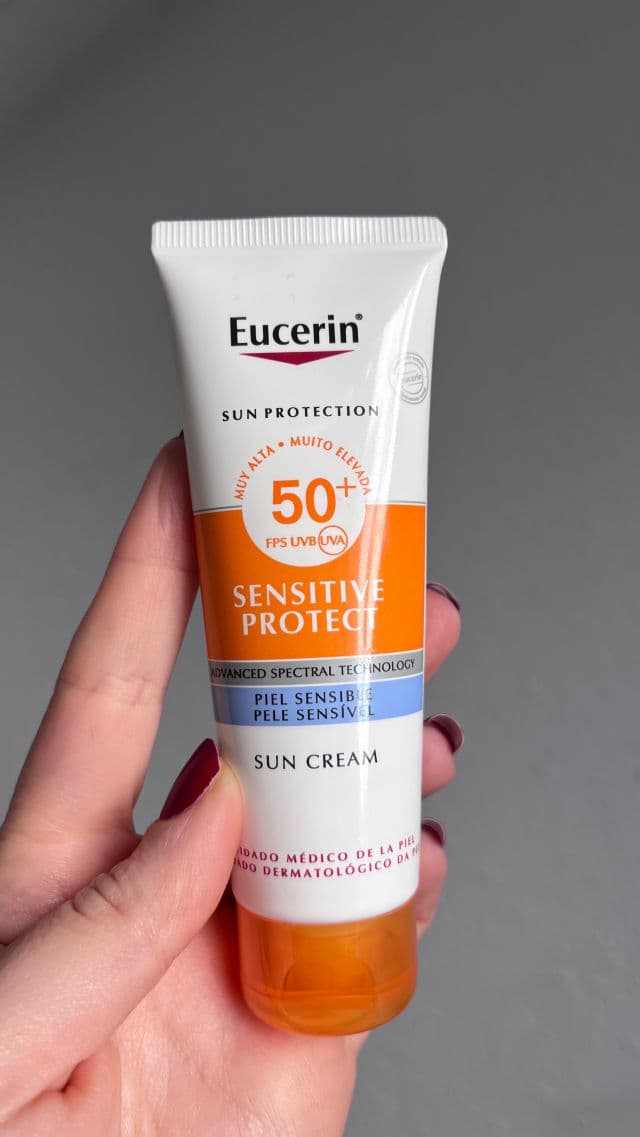 Eucerin Face Sun Creme Sensitive Protect SPF 50+ review photo by mafegomezr
