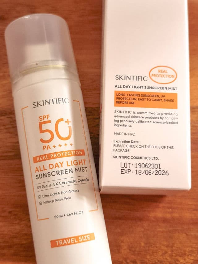 Skintific All Day Light Sunscreen Mist SPF 50+ PA++++ review photo by Evergarden