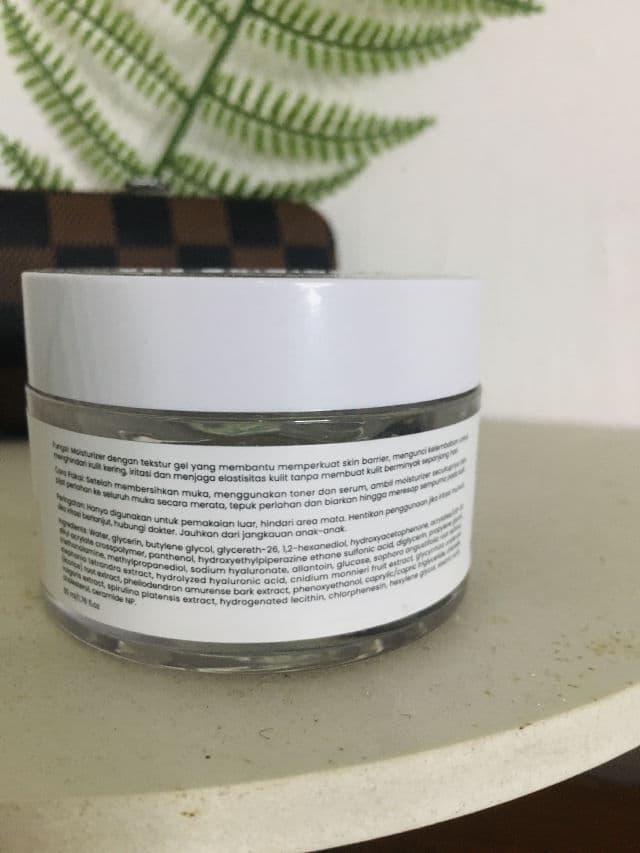The Originote Hyalucera Moisturizer - Hyaluronic Acid + Ceramide + with Chlorelina review photo by NoviSaputra