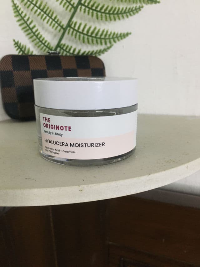The Originote Hyalucera Moisturizer - Hyaluronic Acid + Ceramide + with Chlorelina review photo by NoviSaputra