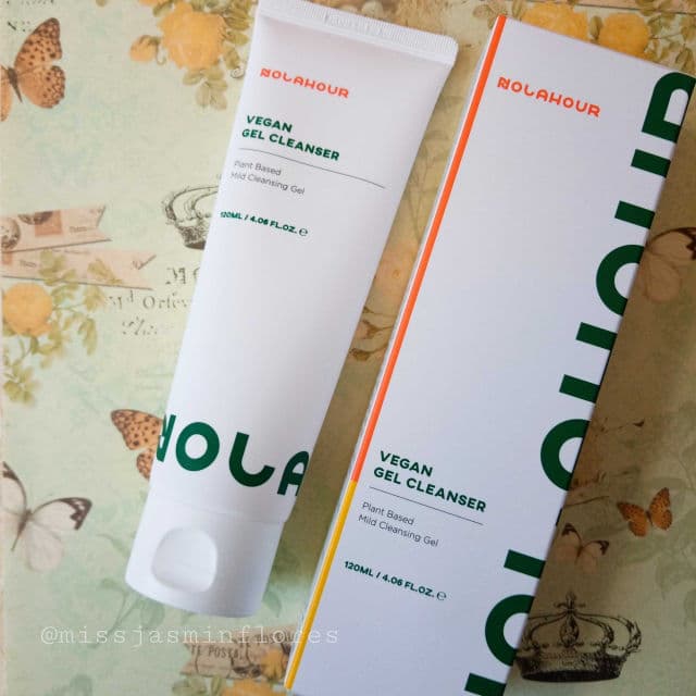 NolaHour Vegan Gel Cleanser review photo by MissJazzy