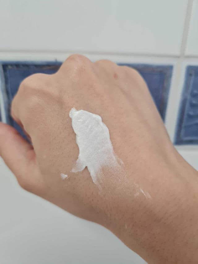 Kwailnara Banana Milk Cleansing Foam review photo by Bebita