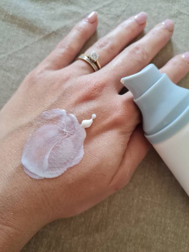 Madagascar Centella Hyalu-Cica Water-Fit Sun Serum SPF50+ PA++++ product review