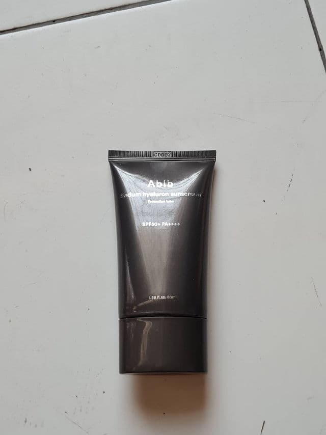Abib Sedum Hyaluron Sunscreen Protection Tube SPF50+ PA ++++ review photo by clementinepulps