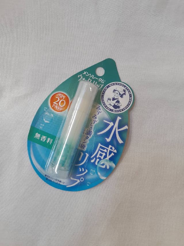 Rohto Water Lip Balm SPF 20 PA++ review photo by skinwithe1