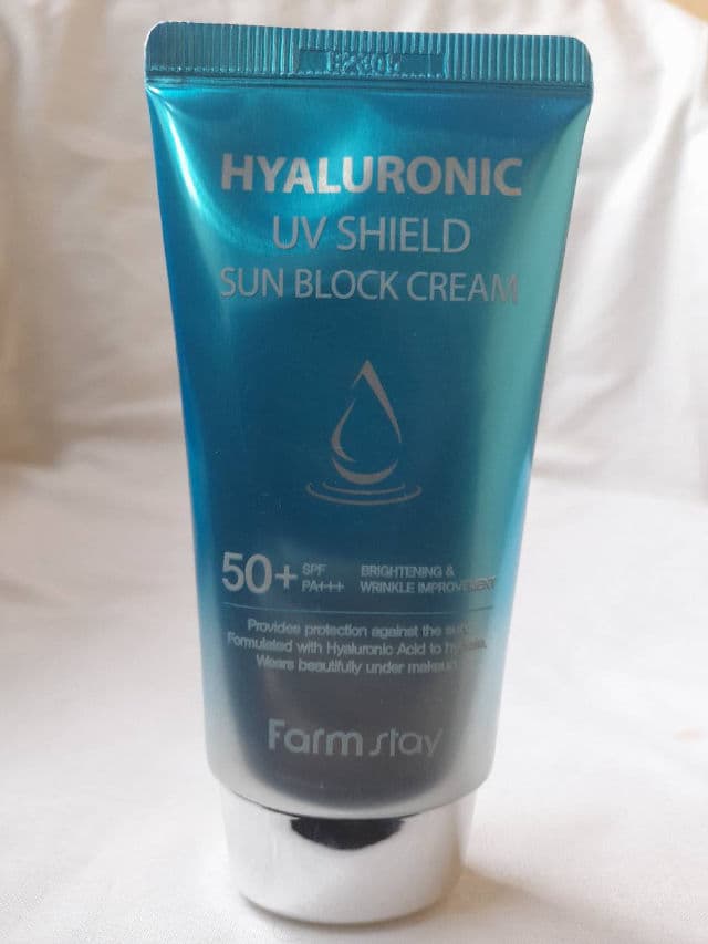 Farmstay Hyaluronic UV Shield Sun Block Cream SPF 50+ PA+++ review photo by skinwithe1