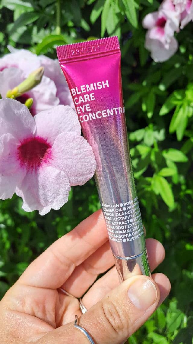 Isoi Bulgarian Rose Blemish Care Eye Concentrate review photo by Misimisen