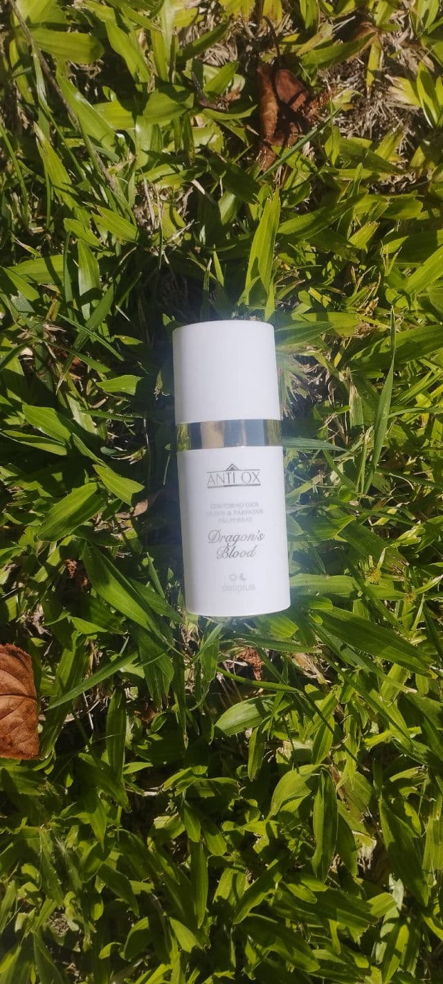 Deliplus Anti Ox Dragon's Blood Eye Contour	 review photo by Xizato