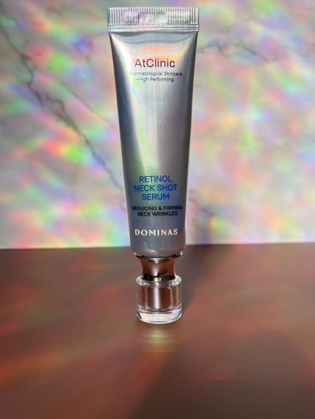 Dominas Dominas AtClinic Retinol Neck Serum review photo by Alittlepieceofpie