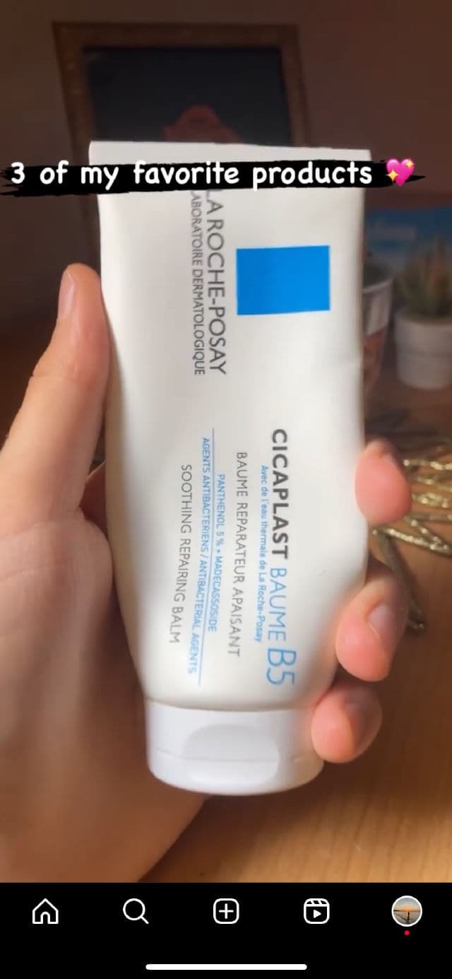 La Roche-Posay Cicaplast Baume B5+ review photo by skincareNerdie