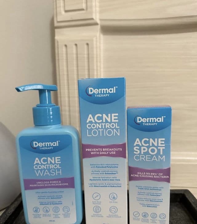 Dermal Therapy Acne Control Wash review photo by Amine