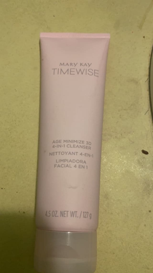 Mary Kay TimeWise Age Minimize 3D 4-in-1 Cleanser Normal/Dry review photo by shirleyjohnson