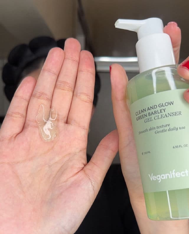 Veganifect. Clean and Glow Green Barley Gel Cleanser review photo by rbkdevelasco