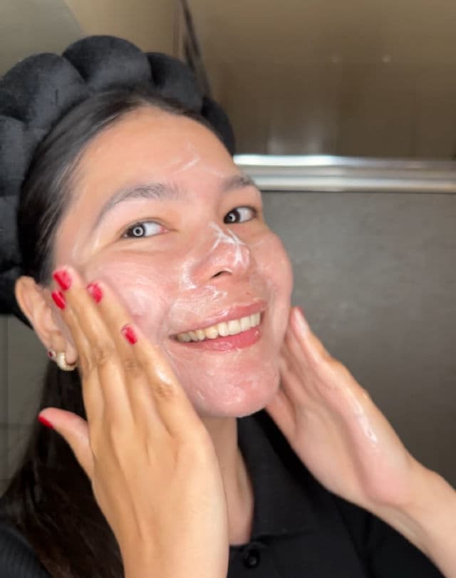 Veganifect. Clean and Glow Green Barley Gel Cleanser review photo by rbkdevelasco