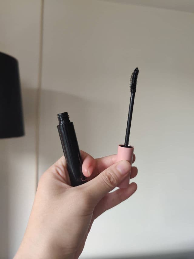 ELF Lash 'N Roll Mascara review photo by jjunni