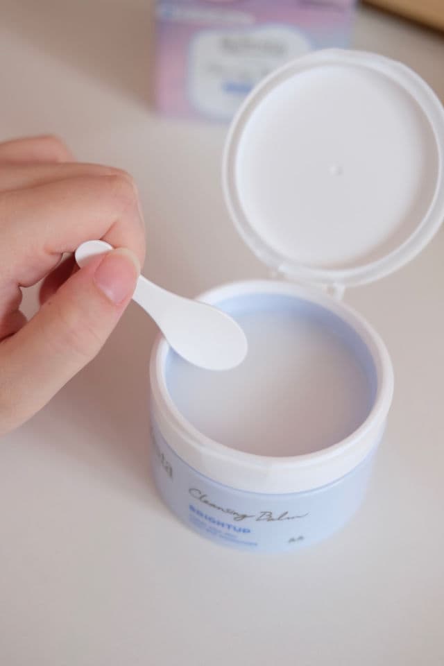 Bifesta Cleansing Balm Bright Up review photo by CuteSkinPanda