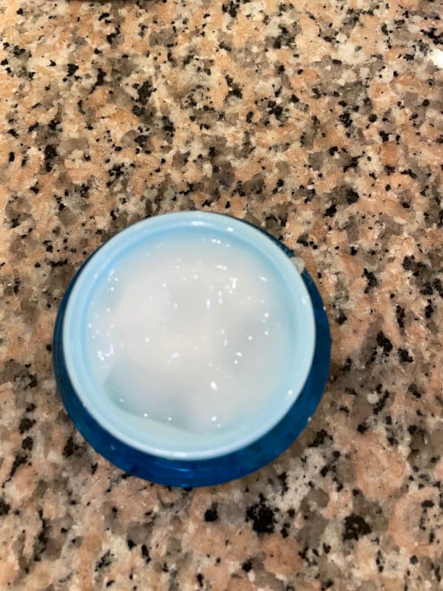 Neutrogena Hydro Boost Gel-Cream Extra-Dry Fragrance-Free review photo by nicolescorner