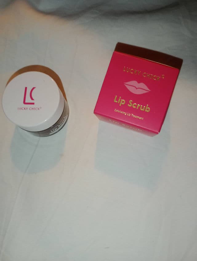 Lucky Chick Sweet Vanilla Lip Scrub  review photo by boobie