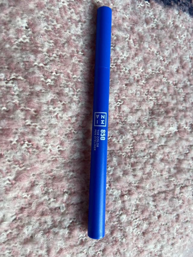 3INA The Color Pen Eyeliner 850 review photo by Vinoreview