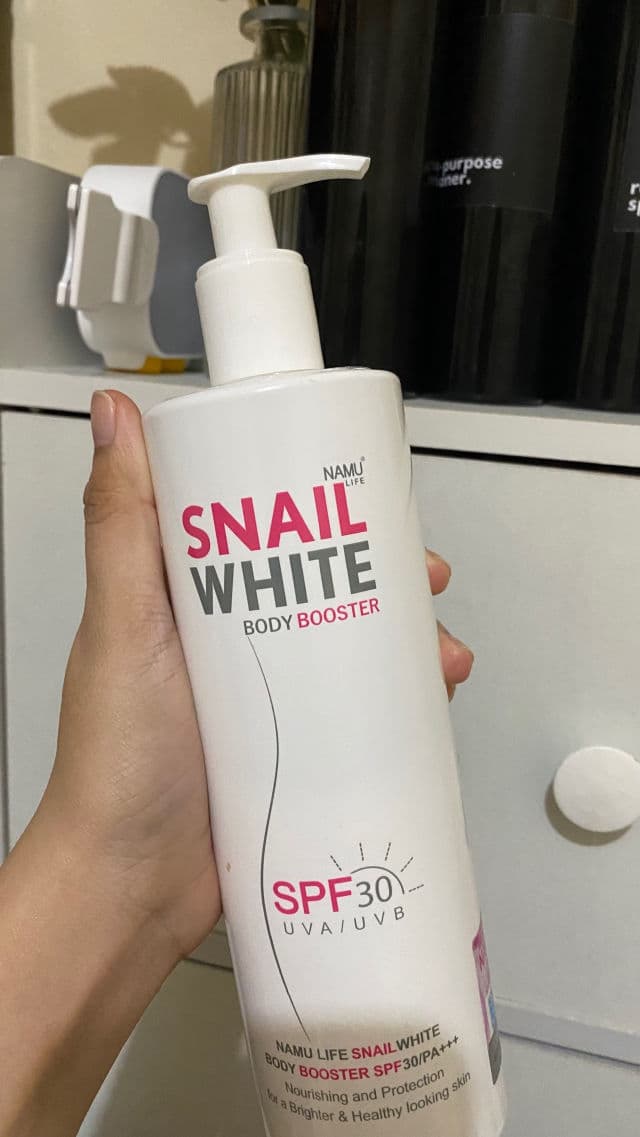 Snail White Body Booster SPF30/PA+++ review photo by jochellem