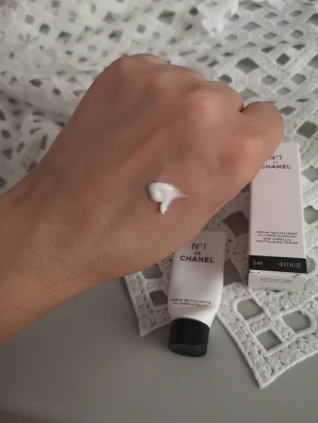 Chanel N°1 de Chanel Revitalizing Cream review photo by lauryte
