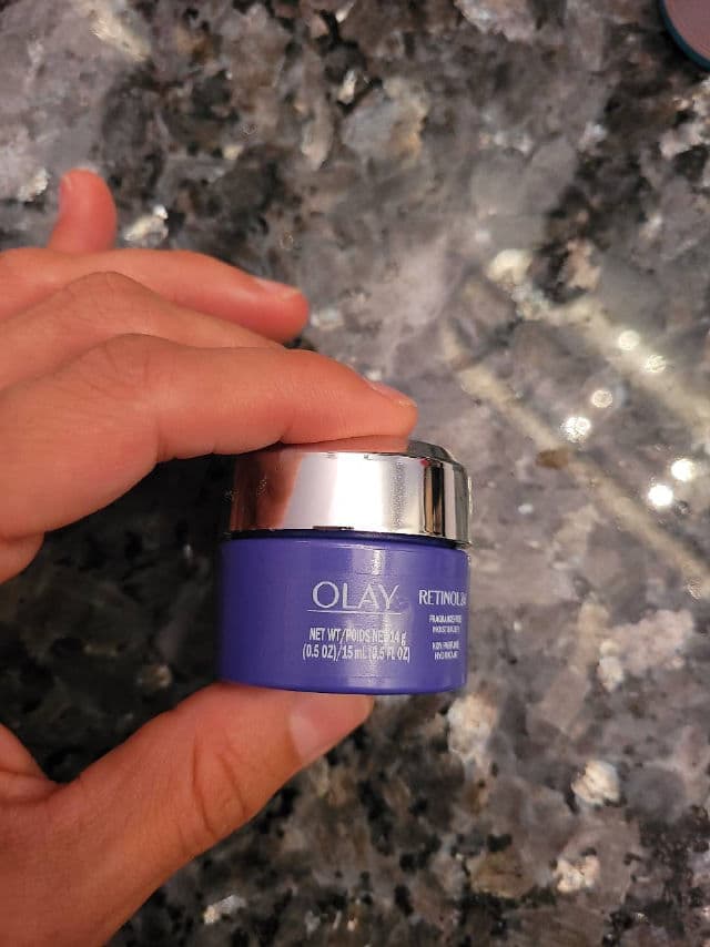 Olay Regenerist Retinol 24 Night Moisturizer review photo by jesstries