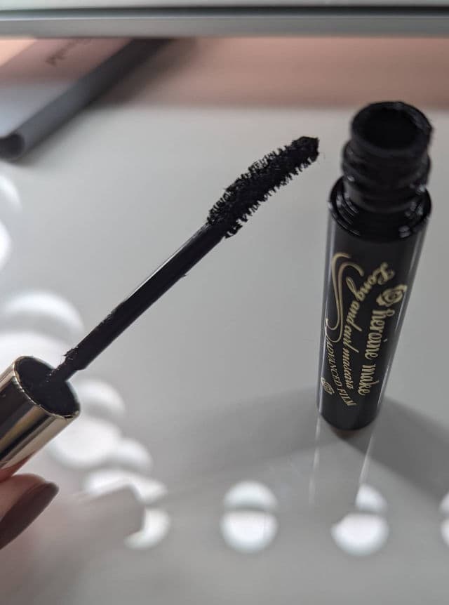ISEHAN Co. Kiss Me Heroine Make Micro Mascara Advanced Film in Jet Black review photo by cozycritique