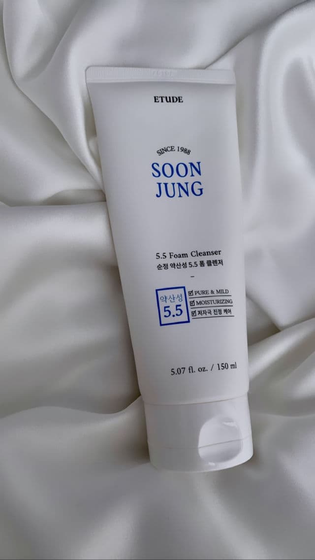 ETUDE SoonJung 5.5 Foam Cleanser review photo by rumisbeauty