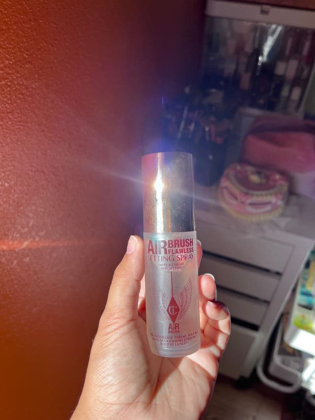 Charlotte Tilbury Airbrush Flawless Setting Spray review photo by theglowverdict