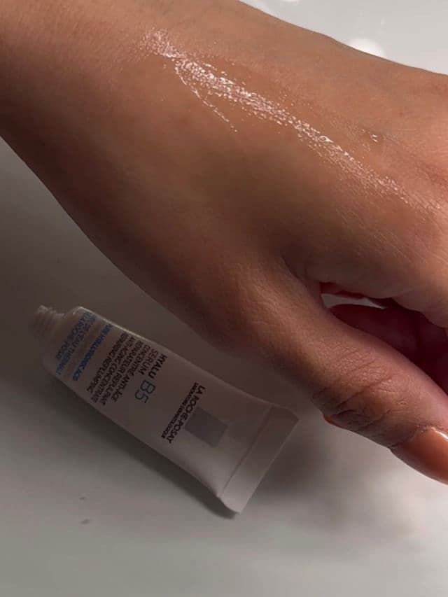 La Roche-Posay Hyalu B5 Pure Hyaluronic Acid Serum with Vitamin B5 for Sensitive Skin review photo by kirstinangela