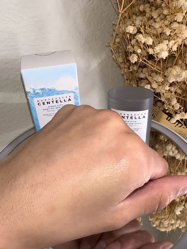Madagascar Centella Hyalu-Cica Silky-fit Sun Stick SPF50+ PA++++ product review