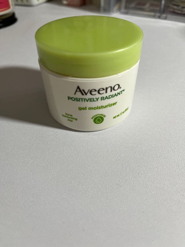 Aveeno Positively Radiant Gel Moisturizer review photo by quiqui