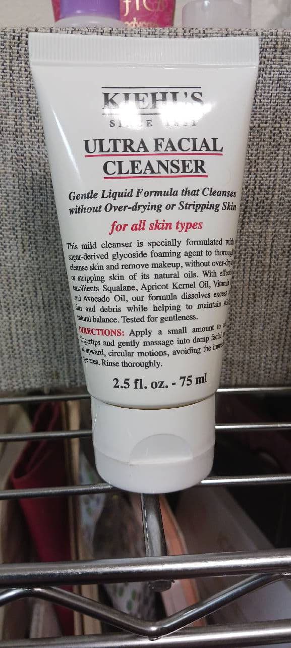 Kiehl's Ultra Facial Cleanser, For All Skin Types review photo by eriscancreatekaos
