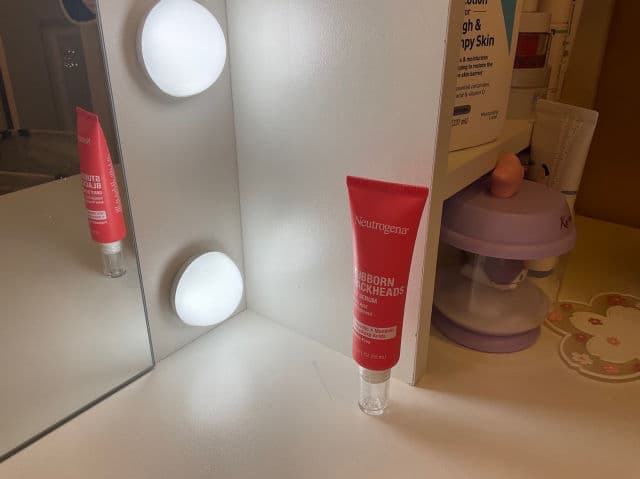Neutrogena Stubborn Blackhead Daily Acne Facial Serum review photo by kendita