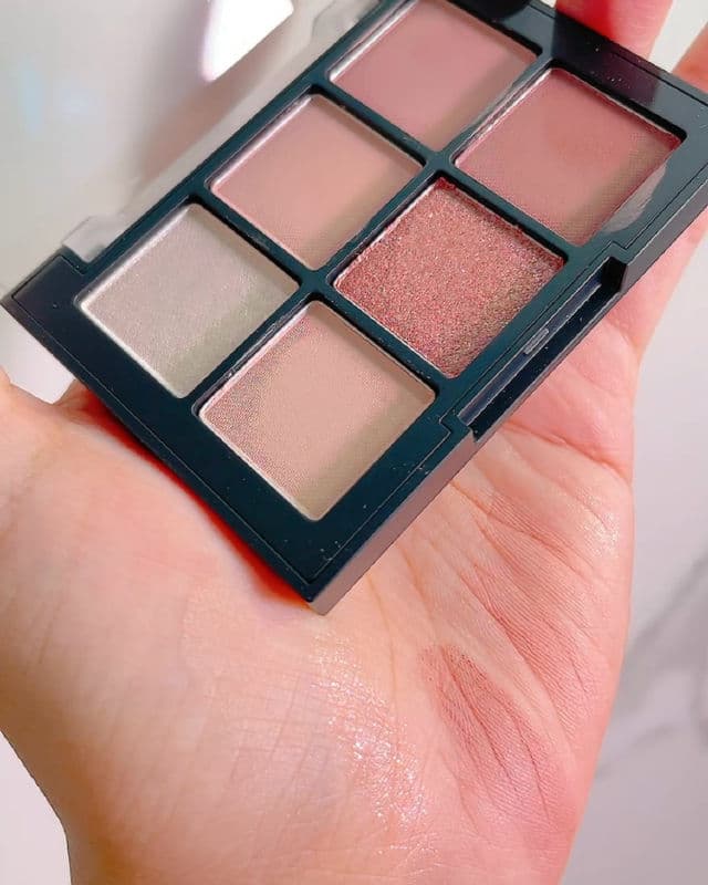Dinto Blur-Finish Shadow - 701 Jane Austen review photo by MarinaRIN