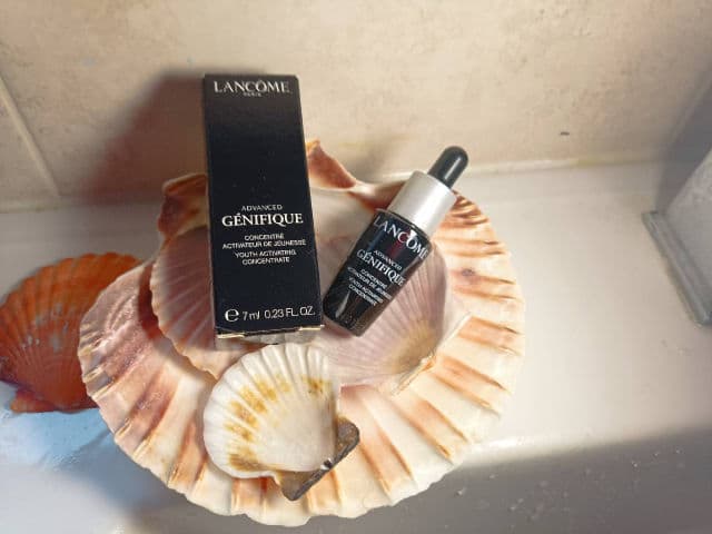 Lancome Travel Size Advanced Gnifique Youth Activating Serum review photo by DesC
