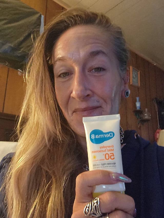 Derma B Everyday Mild Sunscreen SPF50+ PA++++ review photo by Inkluva1