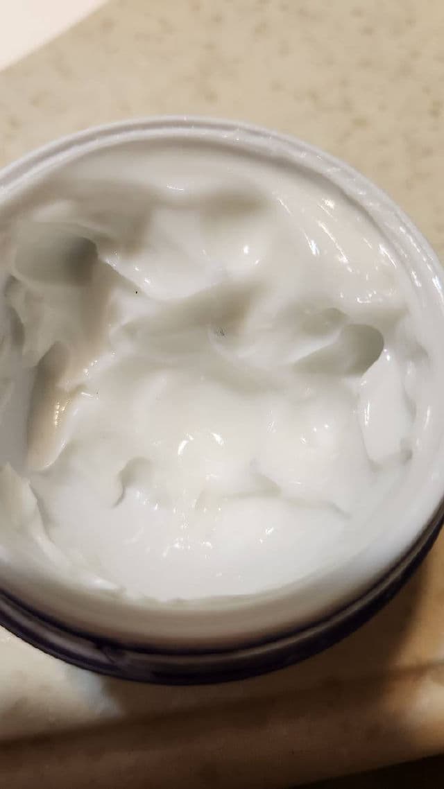 Olay Regenerist Retinol24 + Peptide Night Face Moisturizer review photo by areeves0924